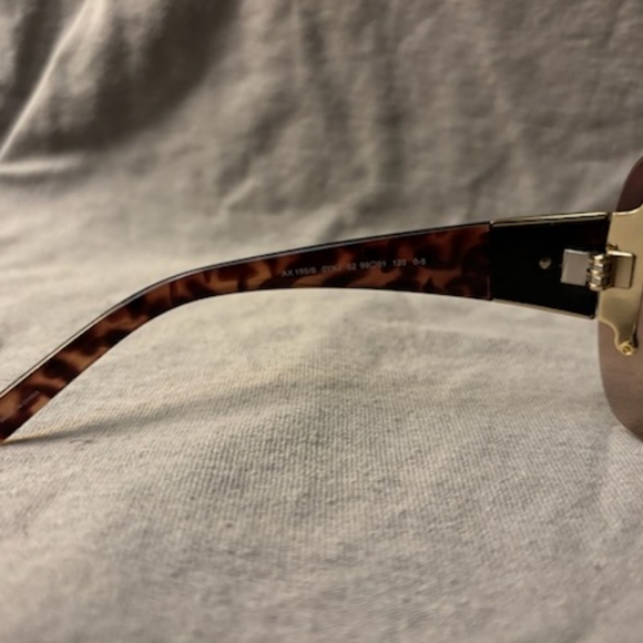 ARMANI EXCHANGE Oversized Brown Sunglasses